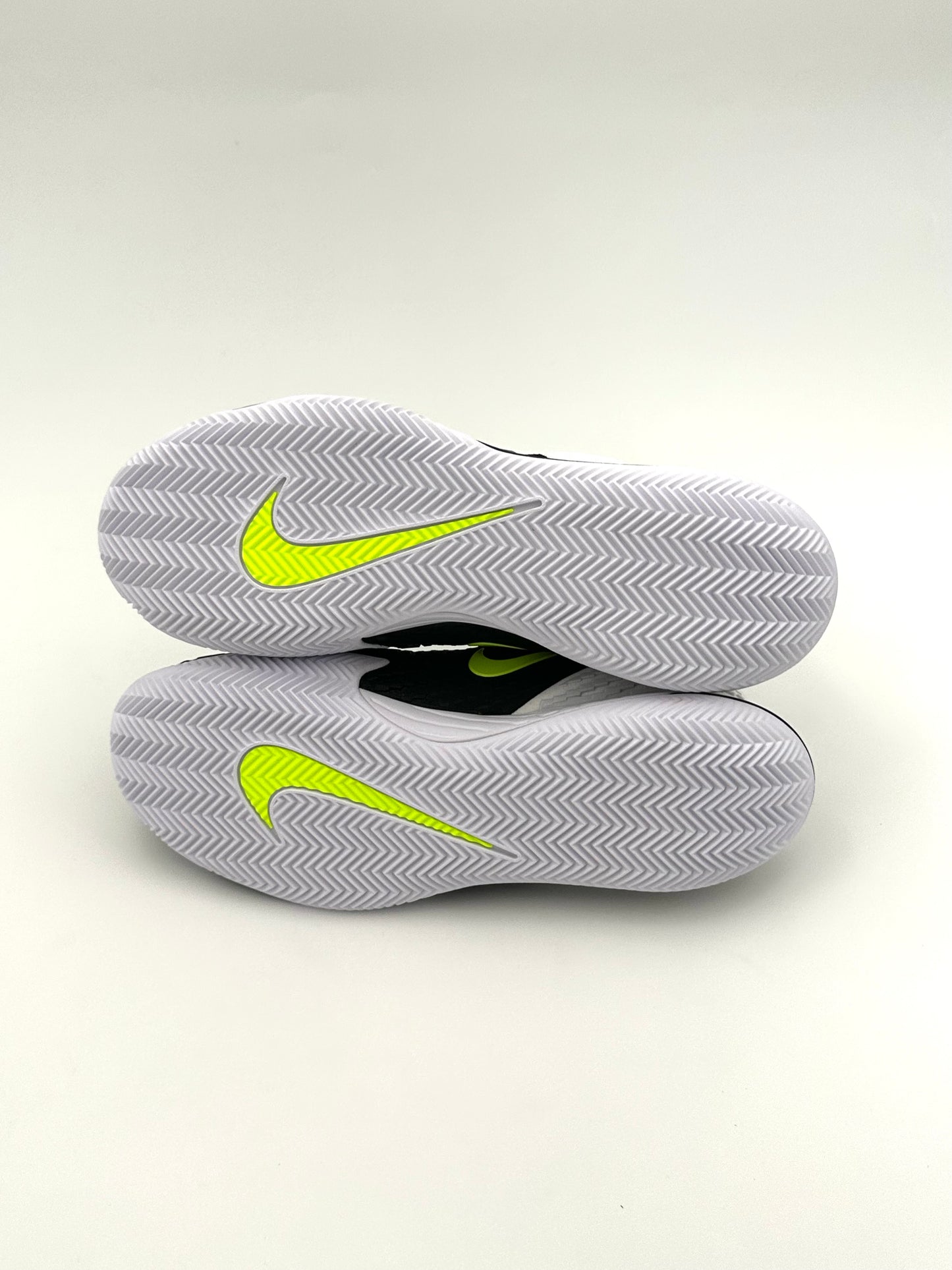 Nike Zoom Vapor Cage 4 Rafa Cly QS