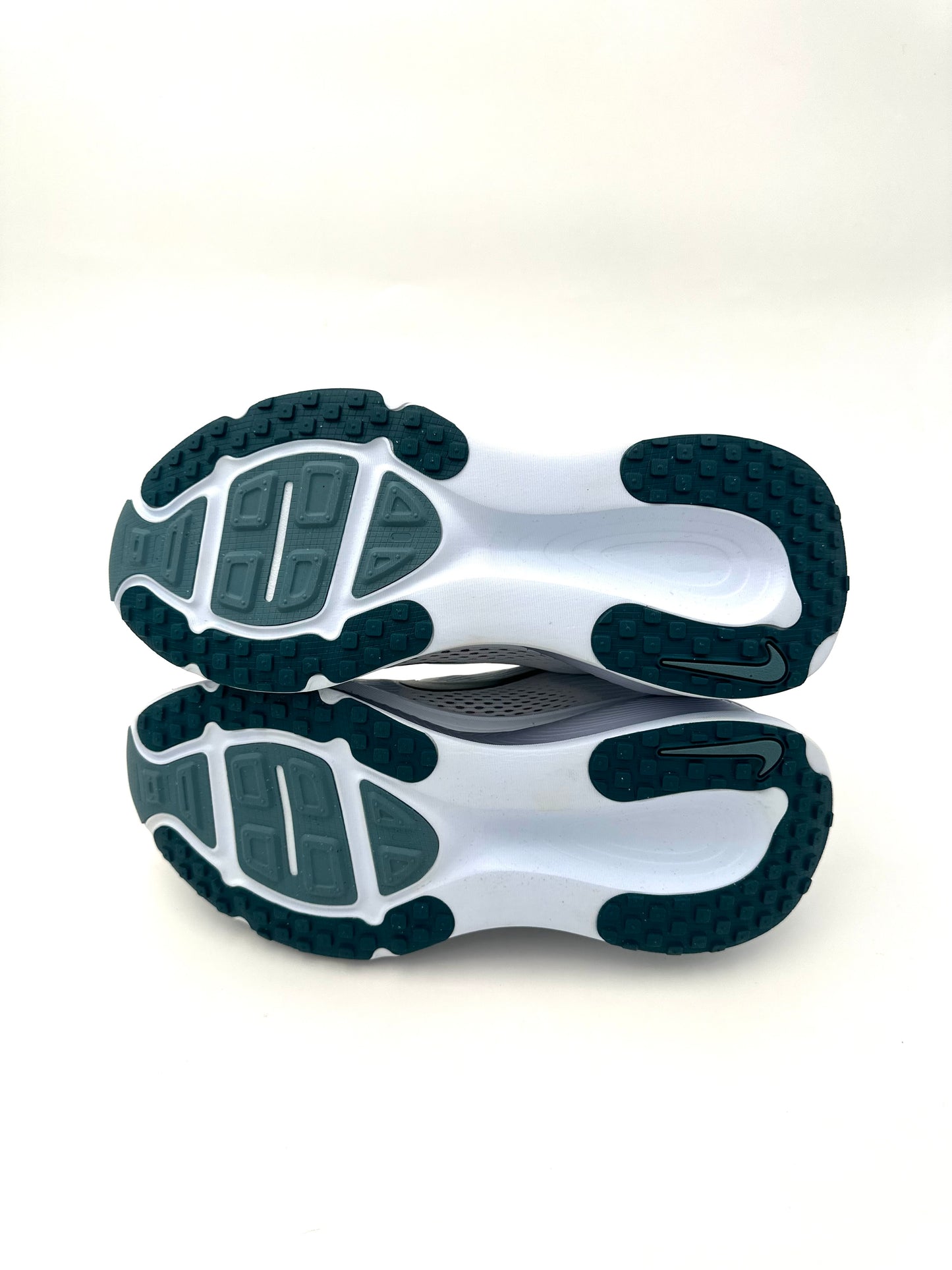 Nike Vomero 18 Refurbished