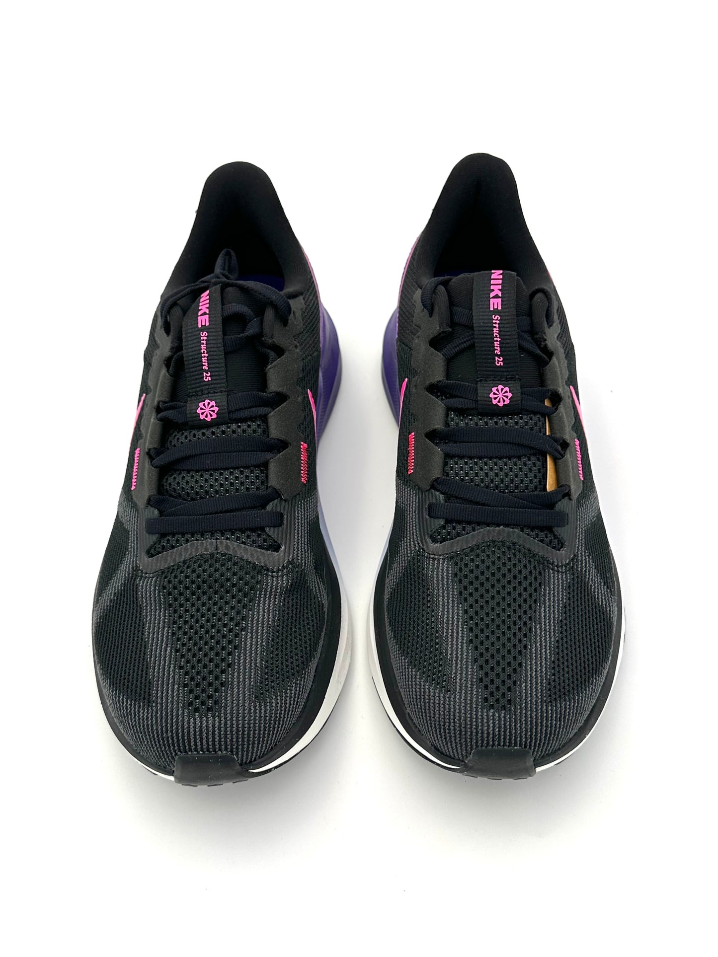 Nike Structure 25