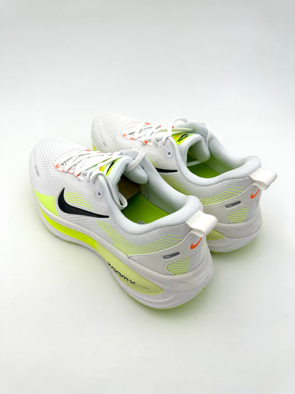 Nike Vomero 18