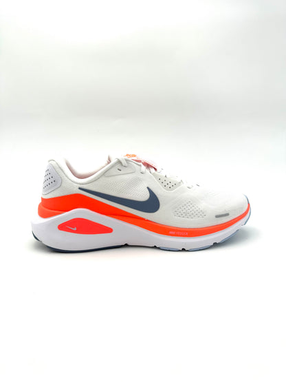 Nike Structure 26