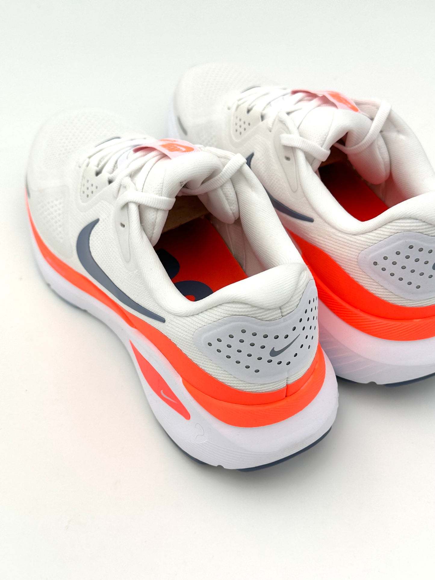 Nike Structure 26
