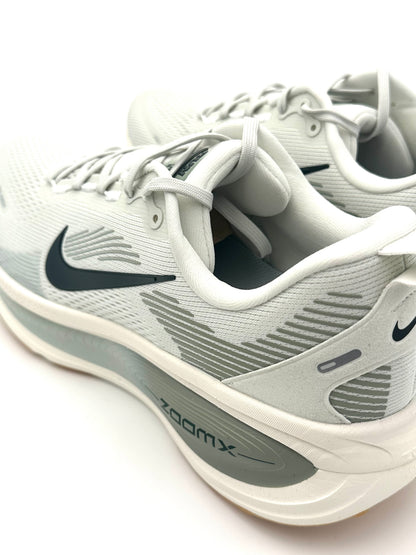 Nike Vomero 18