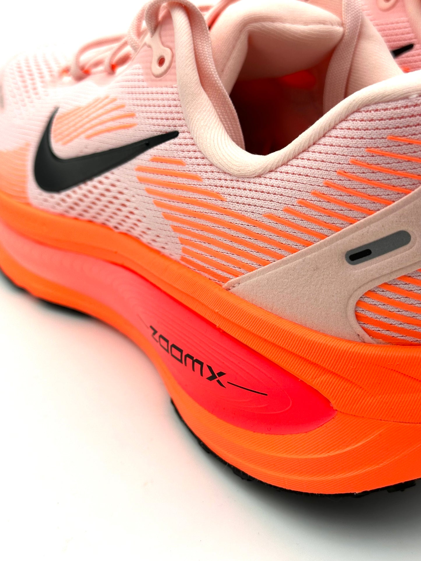 Nike Vomero 18