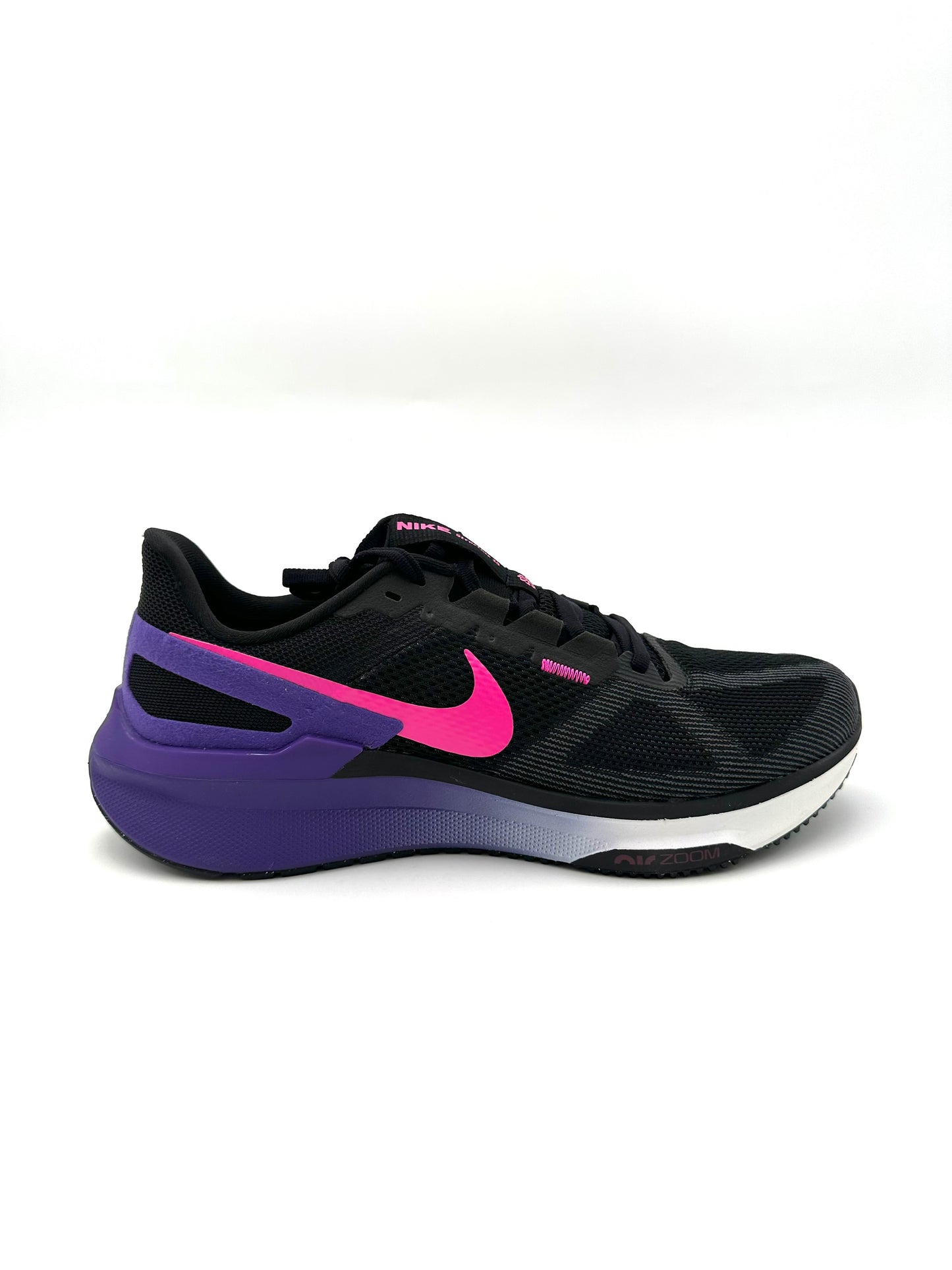 Nike Structure 25