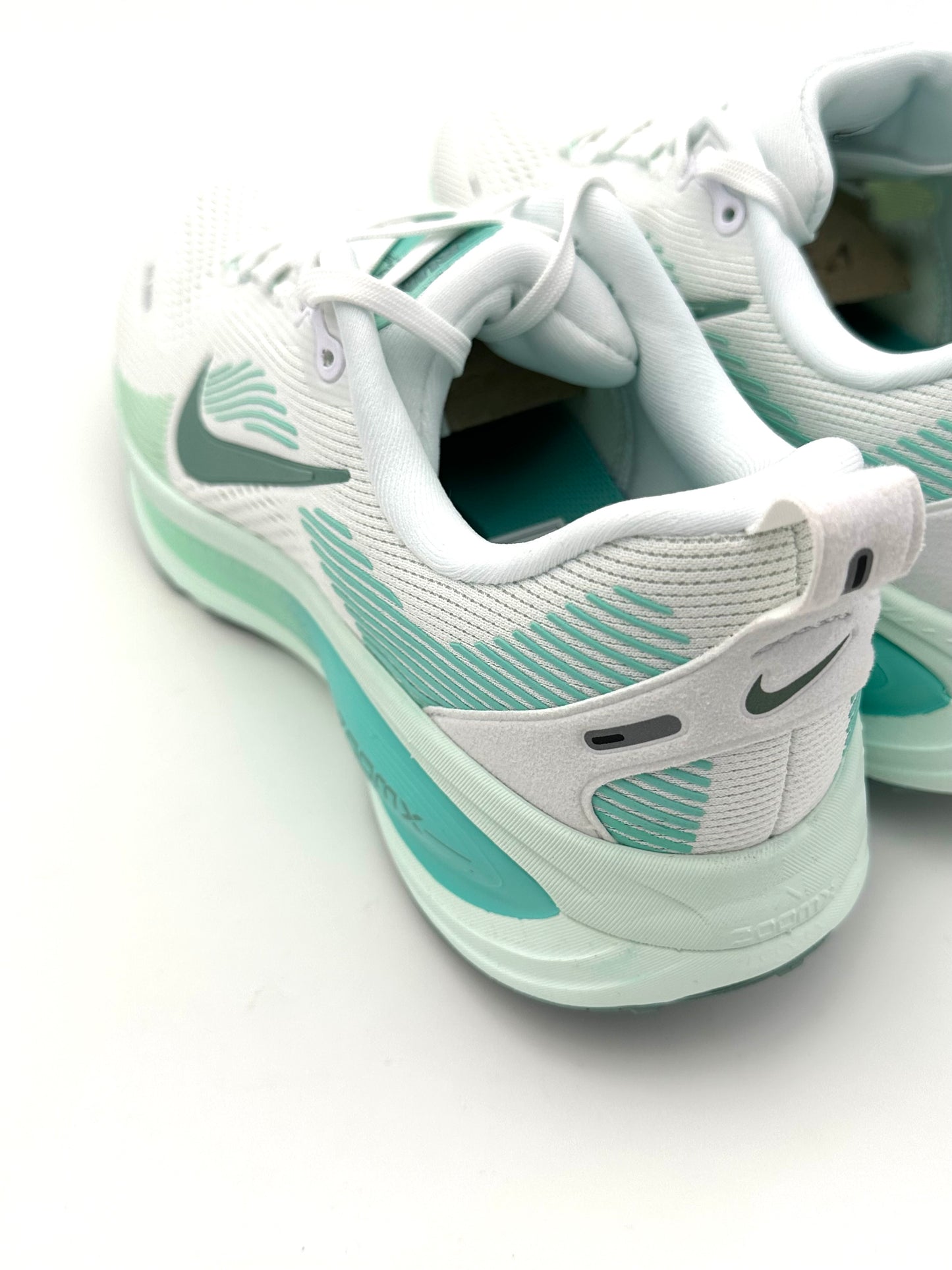 Nike Vomero 18