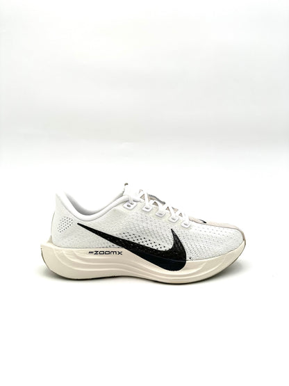 Nike Pegasus Plus