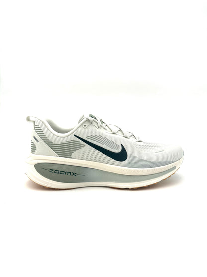 Nike Vomero 18