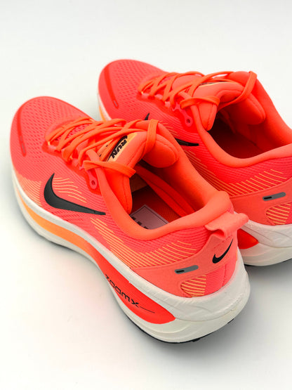 Nike Vomero 18