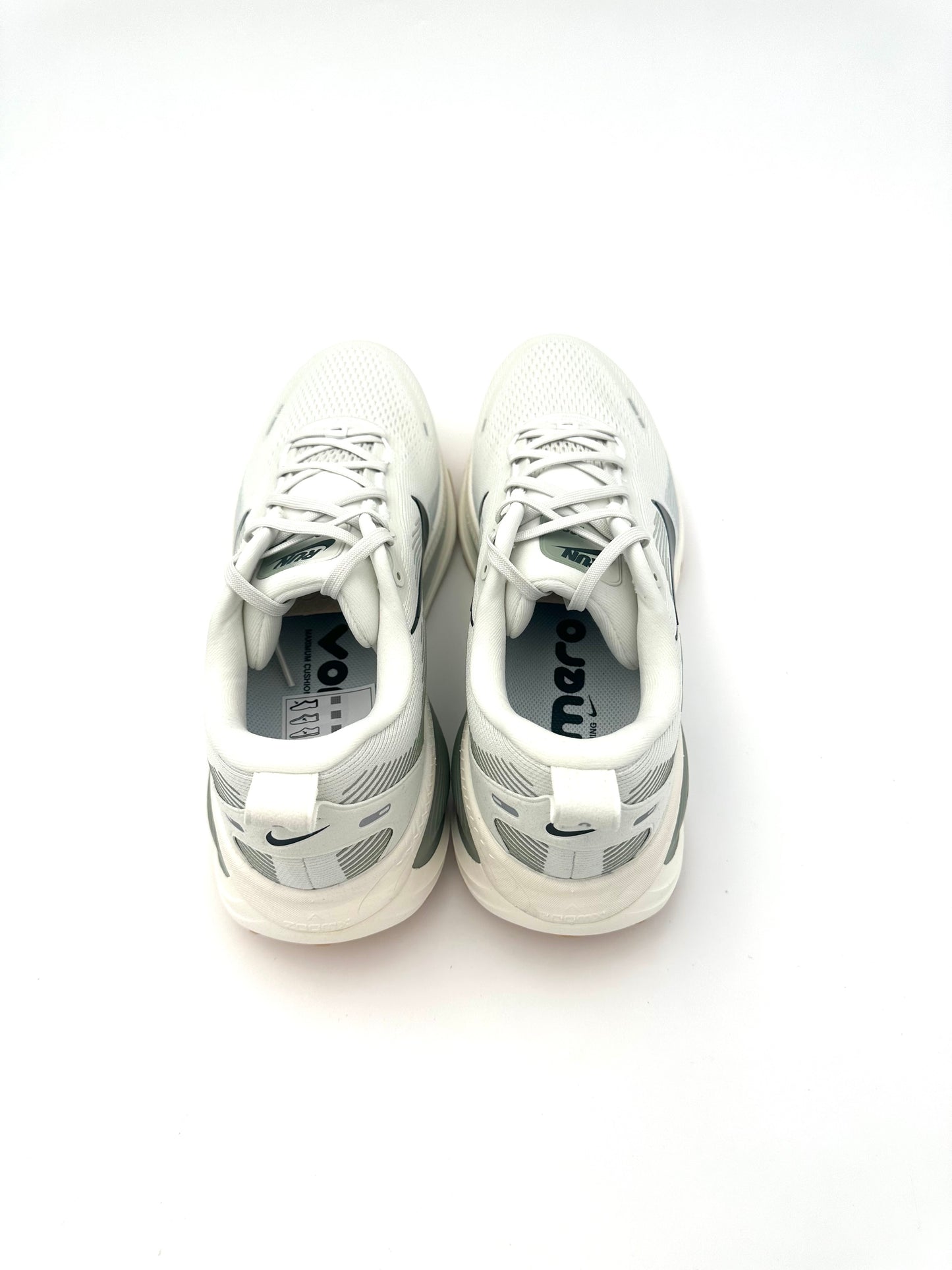 Nike Vomero 18