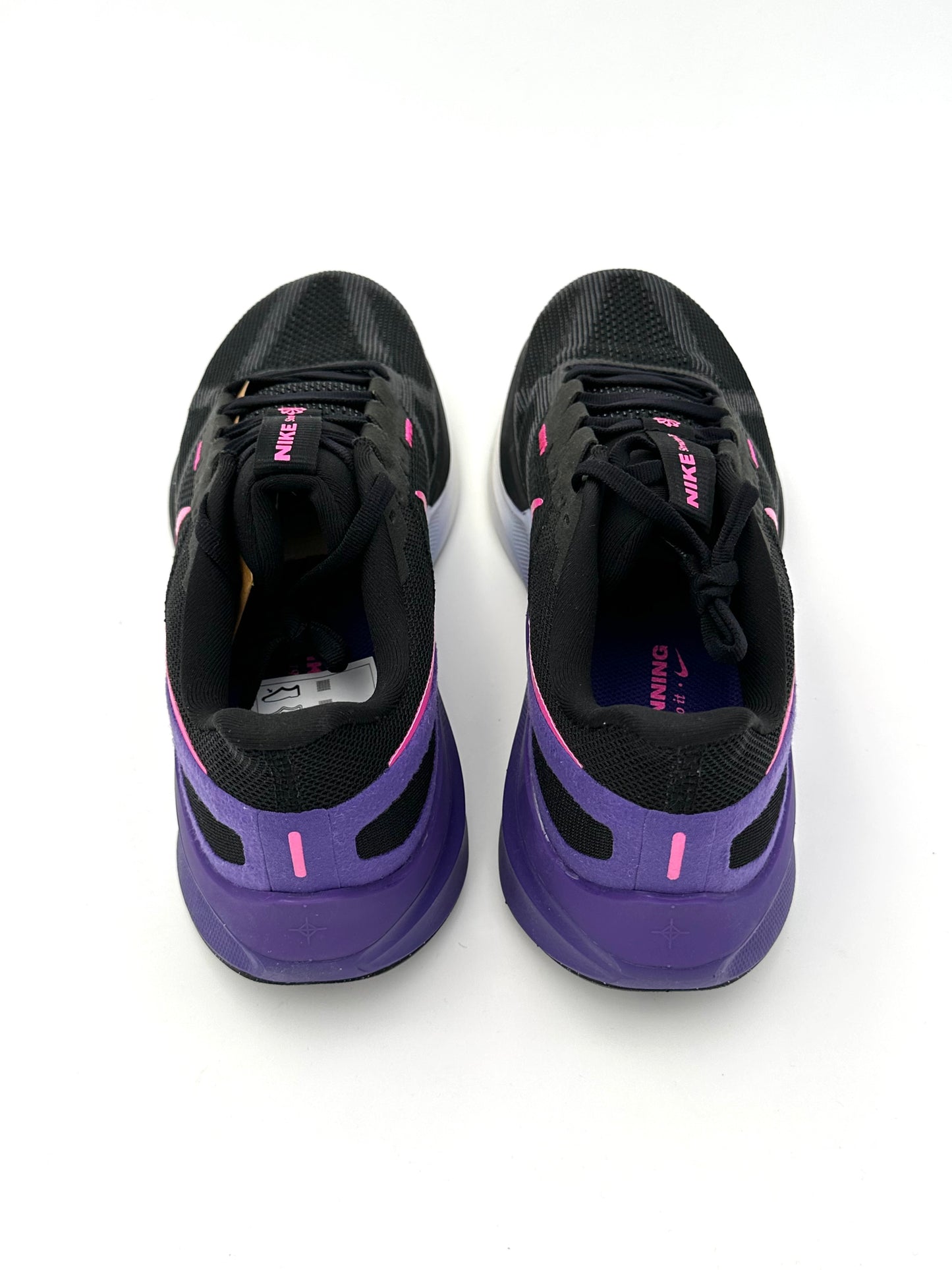 Nike Structure 25
